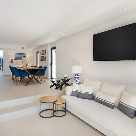 וילה The Beachhouse - Luxury Beachfront רוגוזניצה