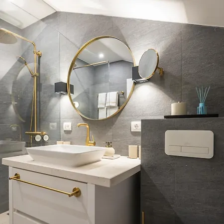 The Beachhouse - Luxury Beachfront וילה *