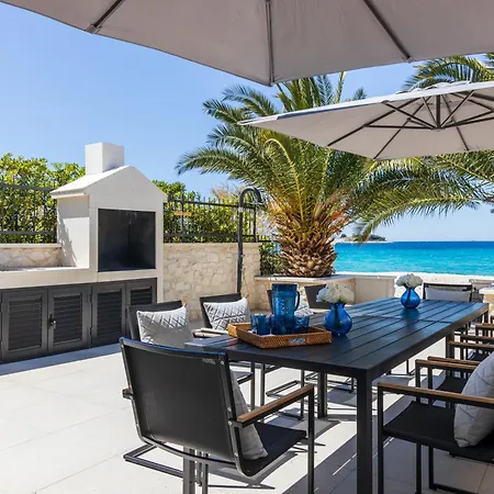 וילה The Beachhouse - Luxury Beachfront
